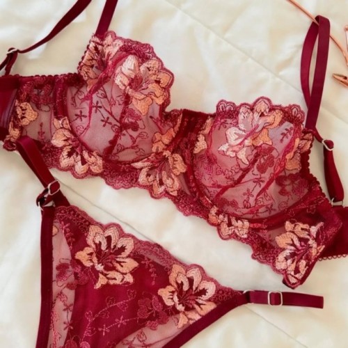 Mystic Lust Lingerie Set Mystic Lust Lingerie Set