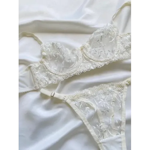 Ivory Dream Lingerie Set Ivory Dream Lingerie Set